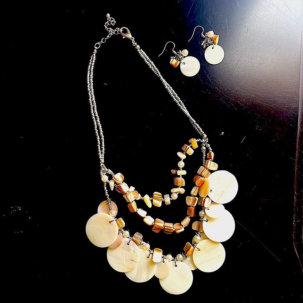 Beaded necklace and earring set